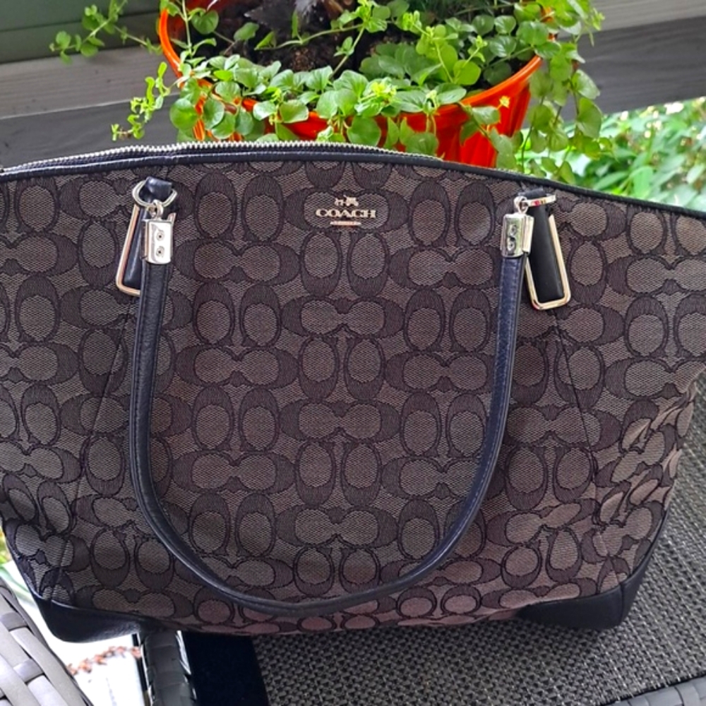 Coach F36220 Kelsey Black Leather Trim w Gray "C" Signature Shoulder